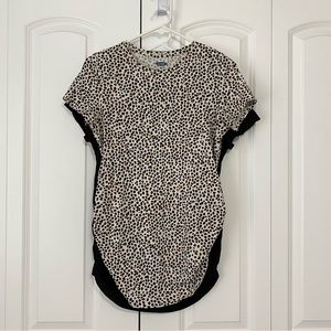 Bundle of 2! Old Navy Maternity Fitted Tops Medium